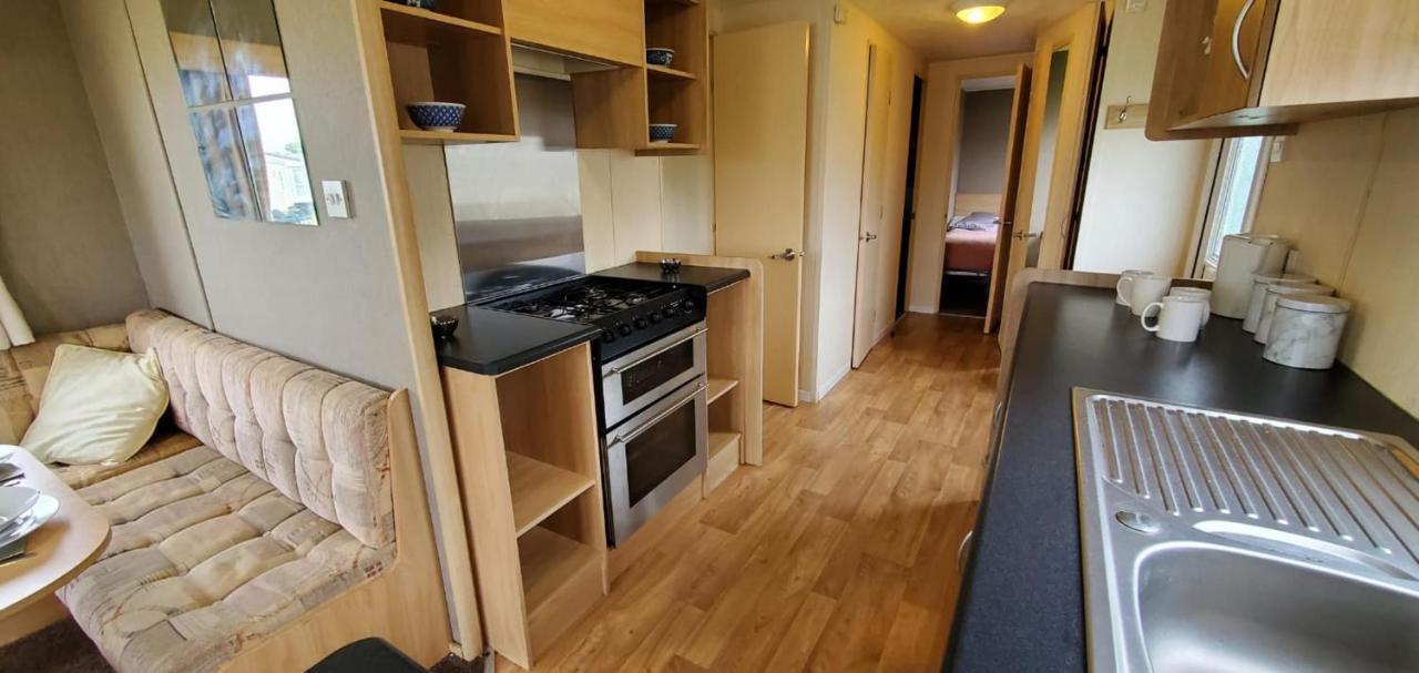 Cosy Caravan In Rhyl North Wales Eksteriør bilde