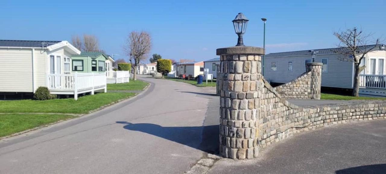 Cosy Caravan In Rhyl North Wales Eksteriør bilde